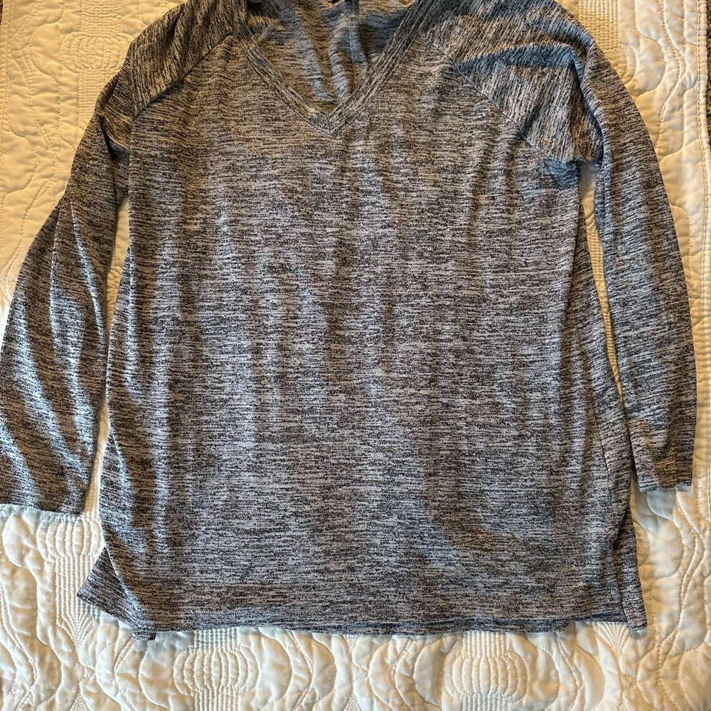 Cozy Banana Republic Gray V-Neck Sweater